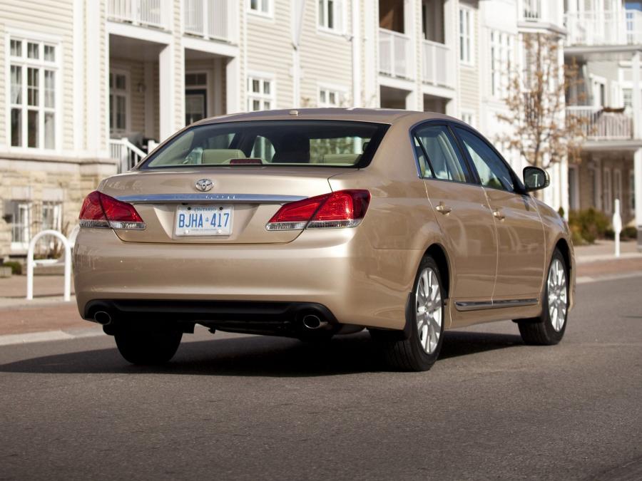  Toyota Avalon 2010 года  (фото 3 из 30)